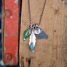 Load image into Gallery viewer, VINTAGE 70s Missouri State pendant Reworked Necklace