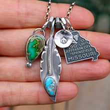 Load image into Gallery viewer, VINTAGE 70s Missouri State pendant Reworked Necklace