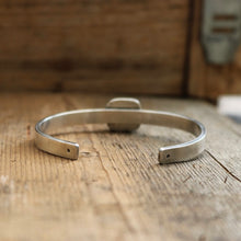 Load image into Gallery viewer, Sterling silver + Number 8 Turquoise cuff - 7”