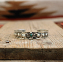 Load image into Gallery viewer, VINTAGE Fred Harvey Thunderbird cuff / bracelet